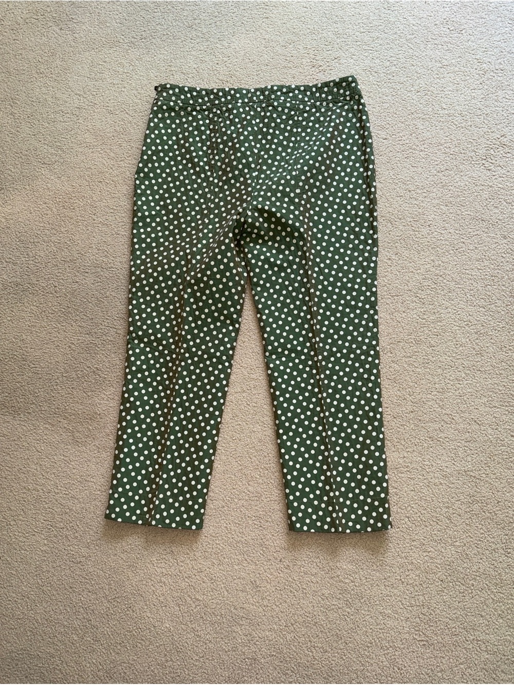 Akris Punto Green with Cream Polka Dots Cropped Pants